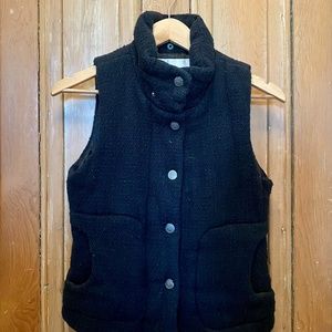 Button-Down Hidden Zipper Black Cotton Vest